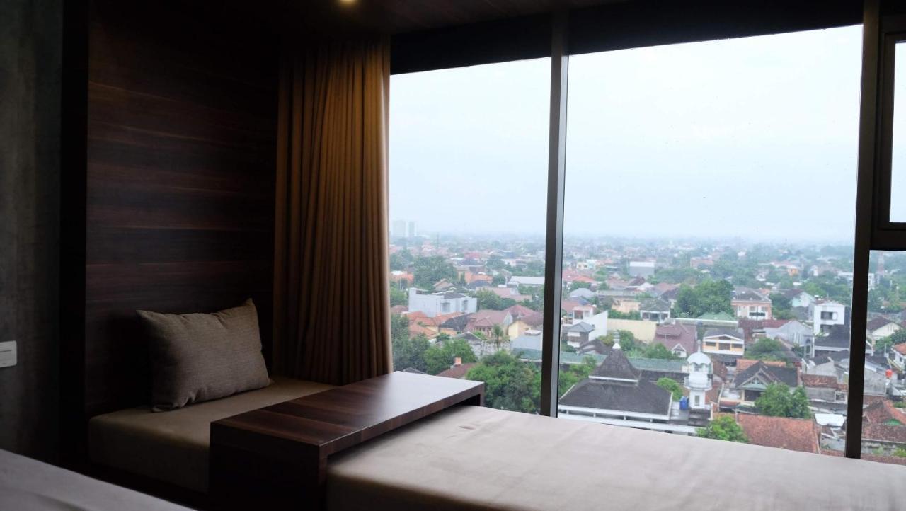 Lavenderbnb Room 2 At Uttara The Icon Apartment Yogyakarta Esterno foto